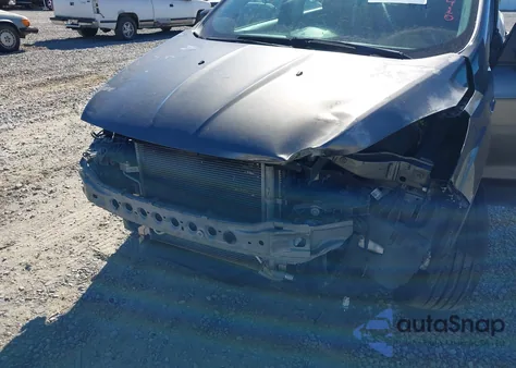 2014 Ford Escape S из США, поврежденный, VIN 1FMCU0F78EUB54604